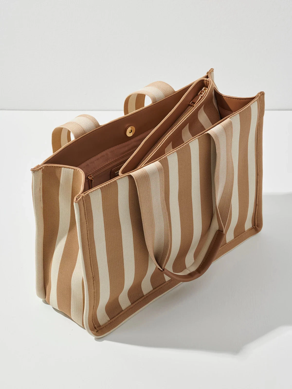 Isla Boxy Tote - Image 3