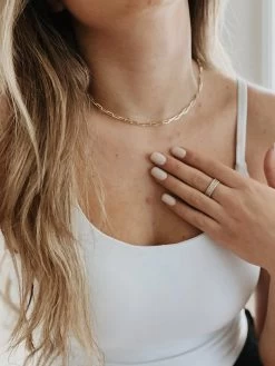 16" Small Link Chain Necklace In Gold