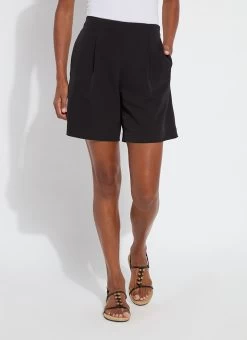 Black Dia Pleated Short