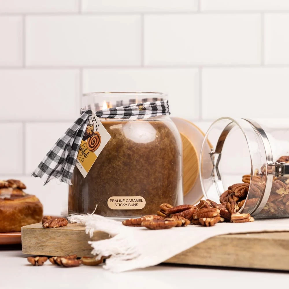 34oz Candle - Praline Caramel - Image 4