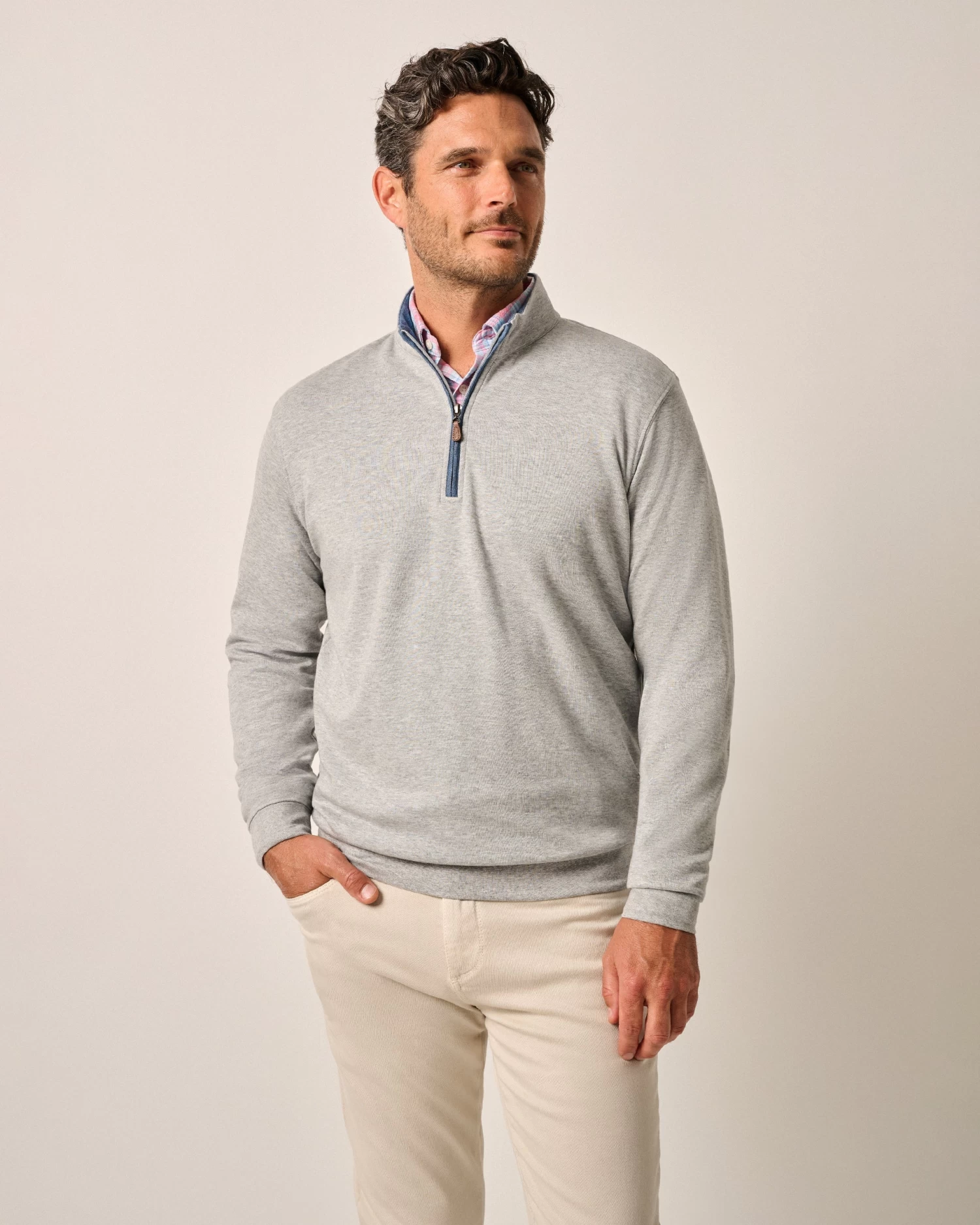 Sully 1/4 Zip Pullover In Light Gray