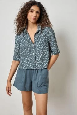 Easy Sleeve Button Down