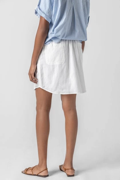 Round Hem Skirt In White - Image 2