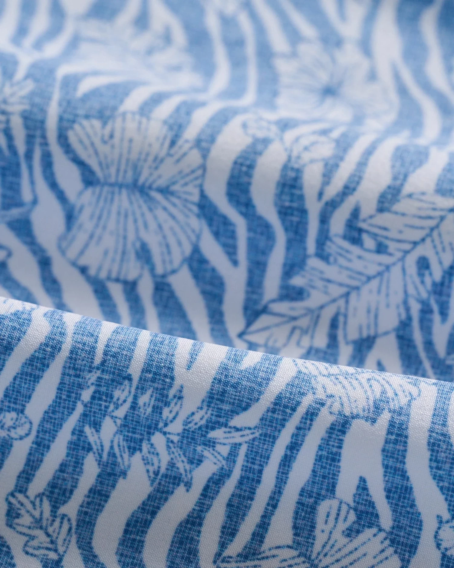 Surfin Safari Trunk - Image 11