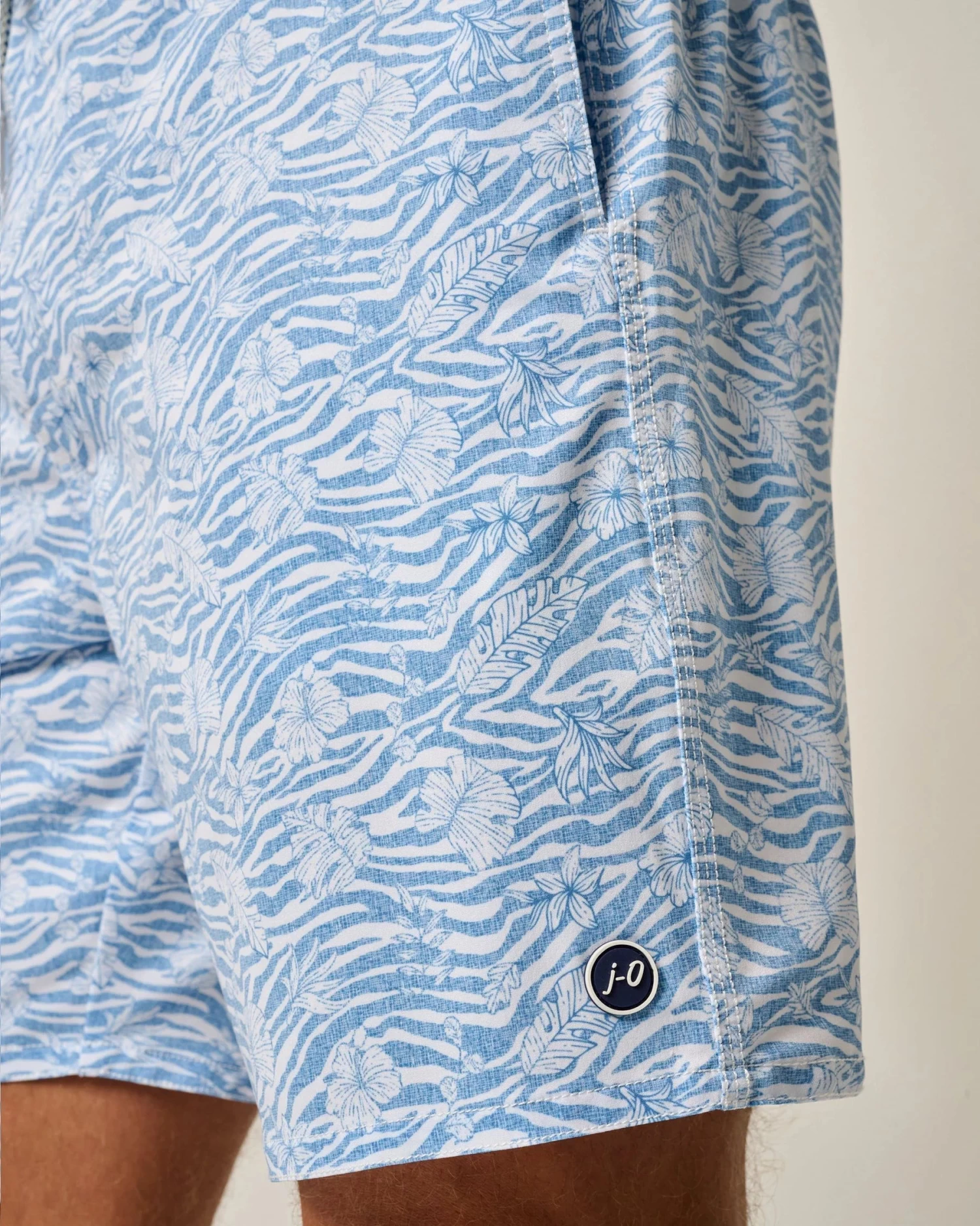 Surfin Safari Trunk - Image 8