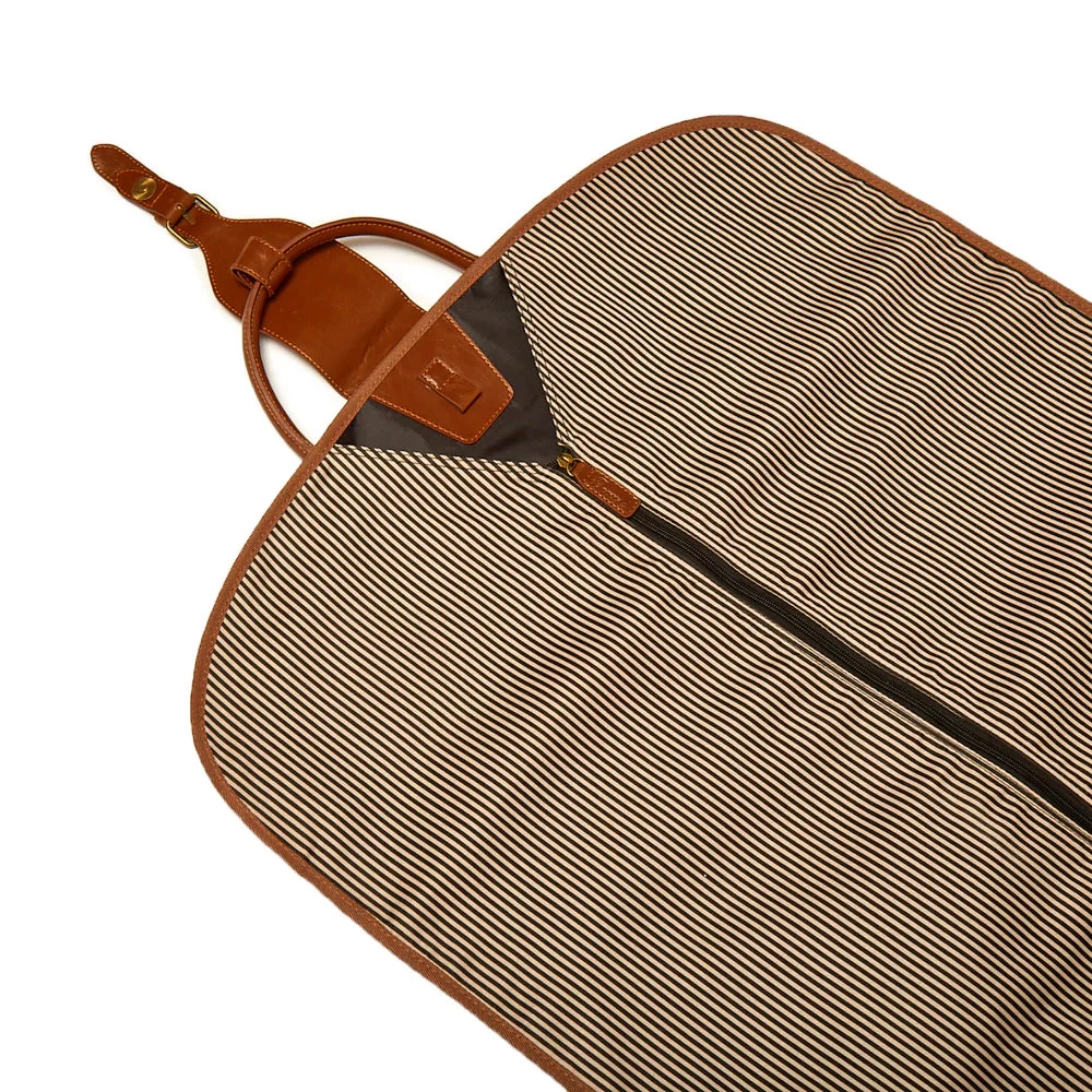 The Oxford Garment Bag In Chocolate Brown - Image 3