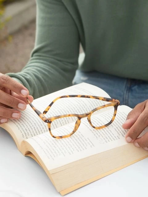 Harper Blue Light Readers In Honey Tort - Image 5