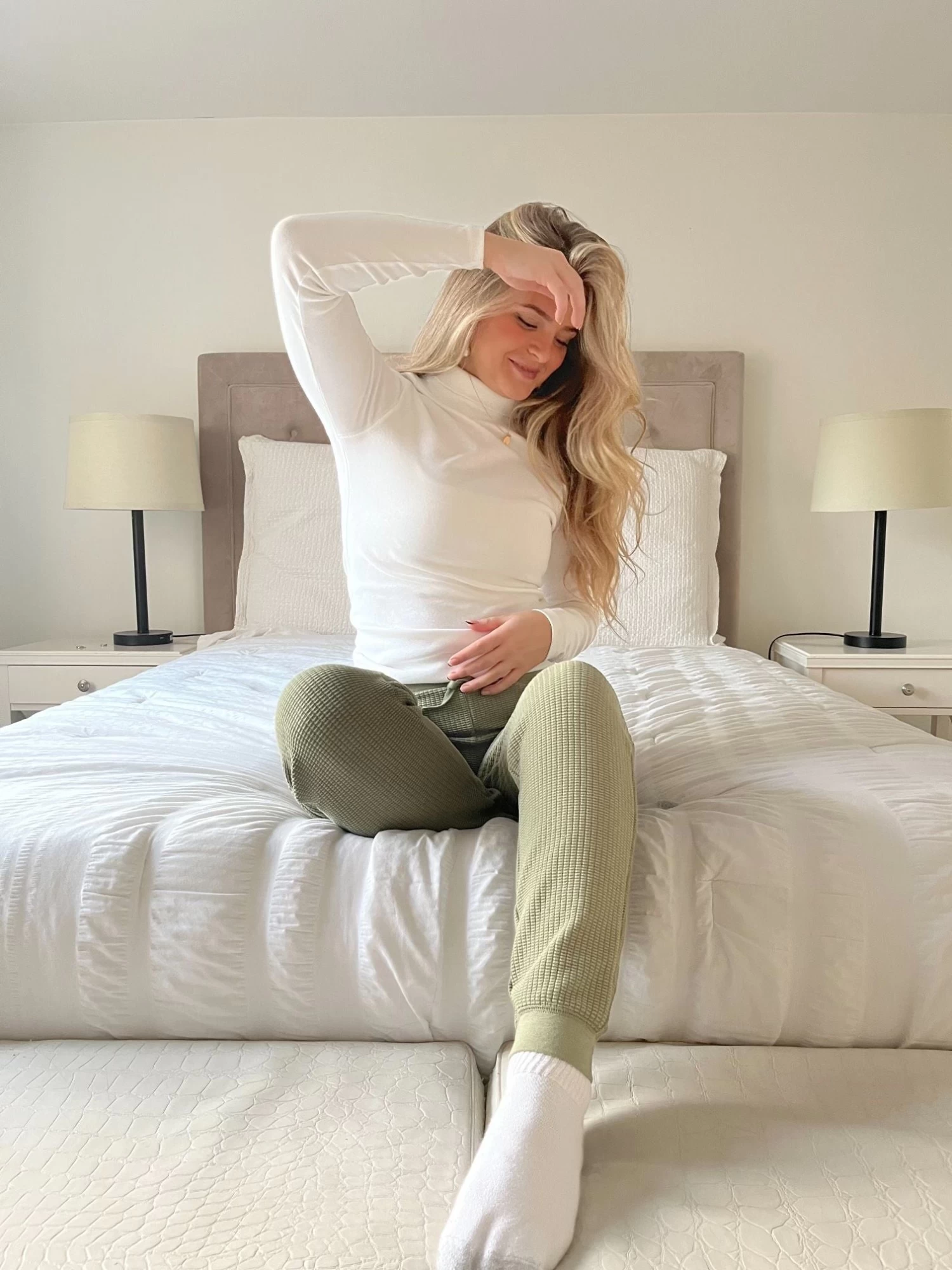 Long Sleeve Turtle Neck Tee In White - Image 6