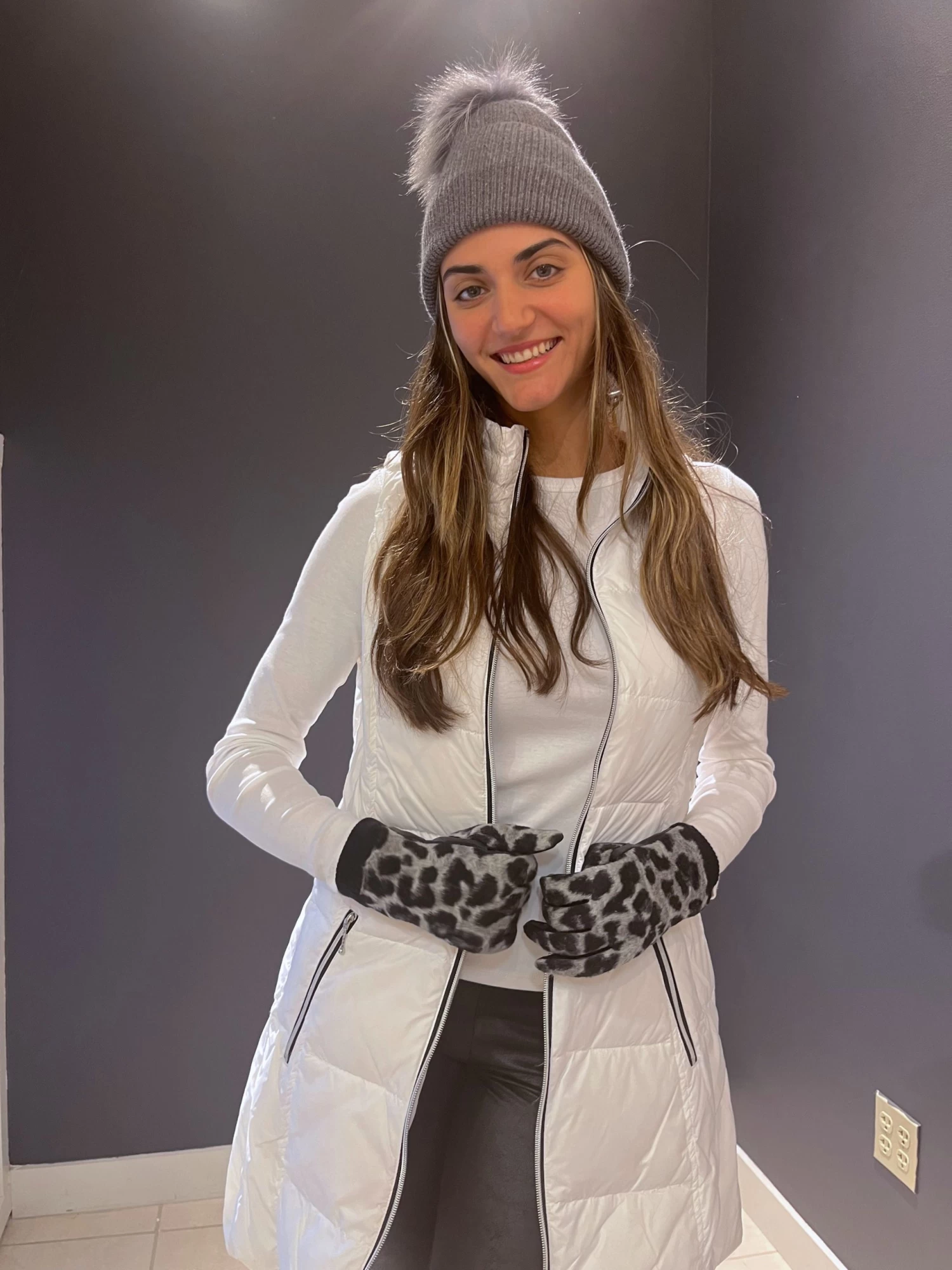 Long Sleeve Crew Neck In White - Image 5