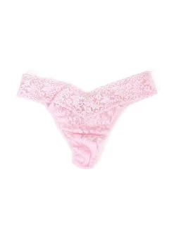 HANKY PANKY Signature Lace Original Thong In Pink